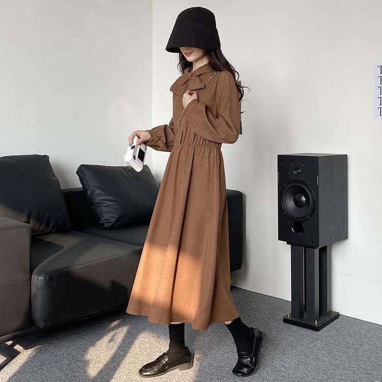 ロングワンピース シンプル襟付きギャザーワンピース