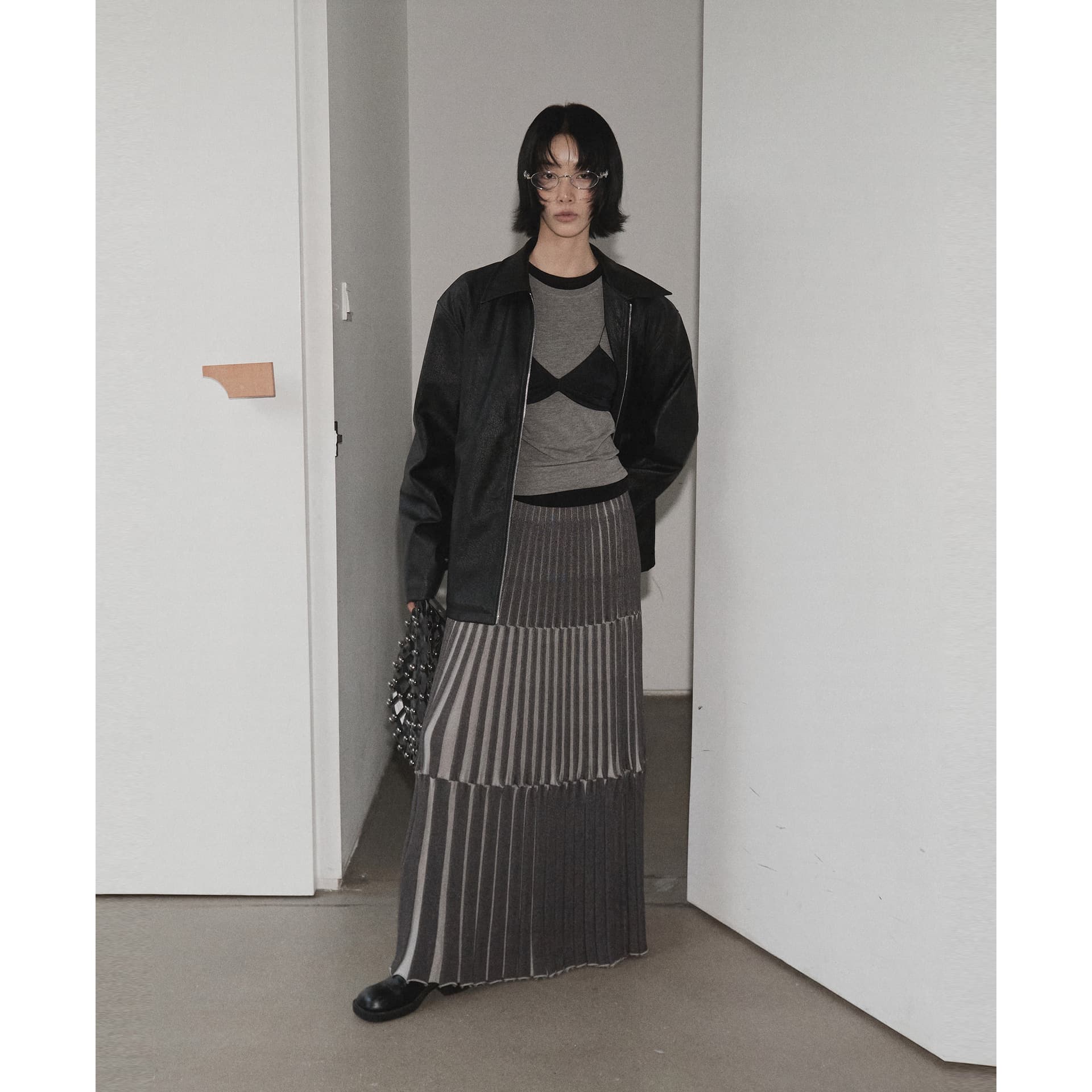ロングワンピース 多段プリーツニットワンピース