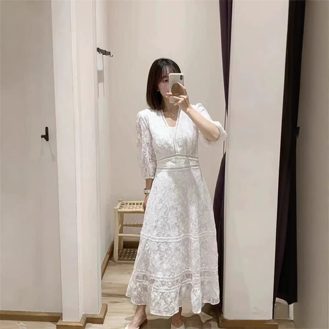 ロングワンピース 優美なシルエット レースロングワンピース