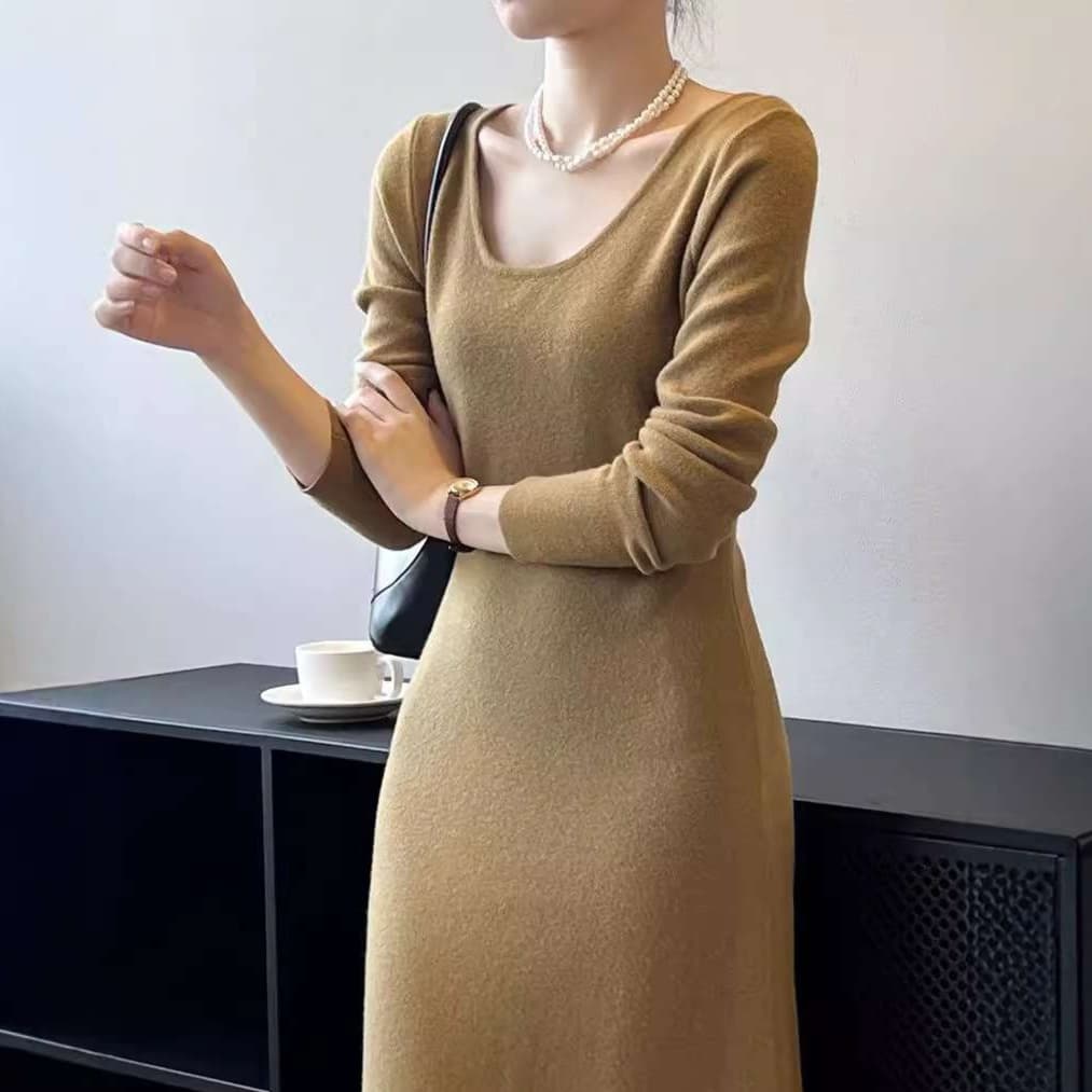 ロングワンピース すっきり上品シルエットニットワンピース
