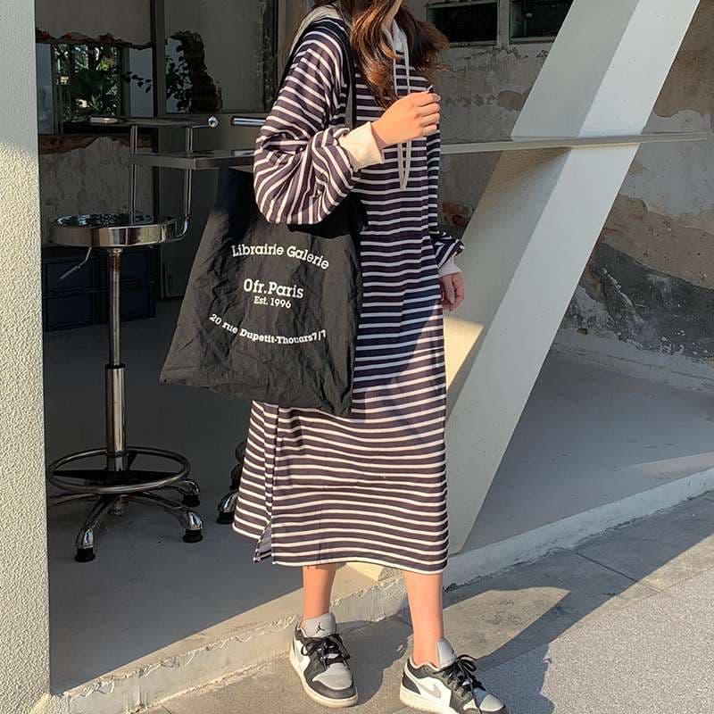 ロングワンピース ゆったりボーダーフードワンピース