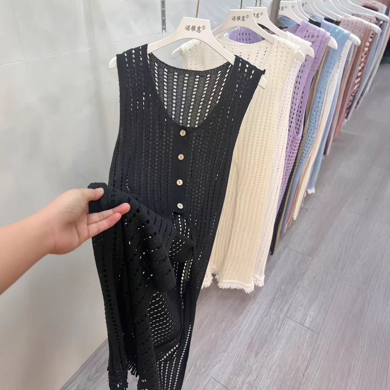 ロングワンピース 透かし編みかぎ編みニットノースリーブワンピース
