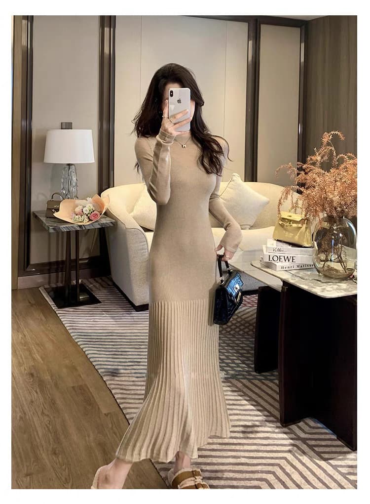 ロングワンピース ニュアンスプリーツニットワンピース