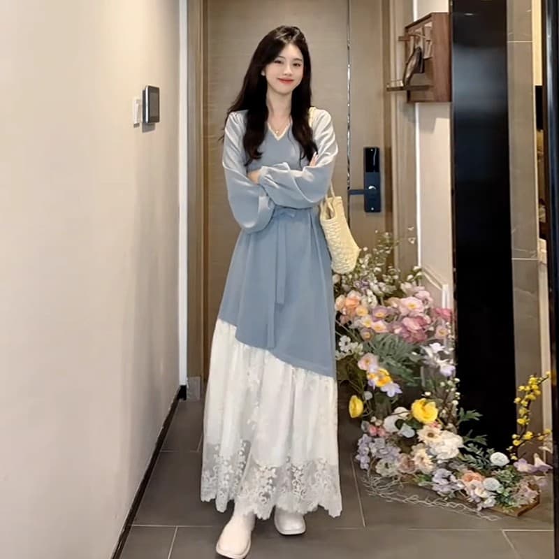 ロングワンピース かぐや姫のような優美な袖付きレースワンピース