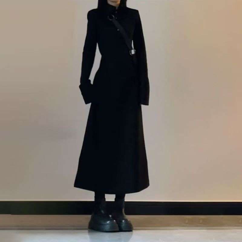 ロングワンピース 姿勢矯正シルエットニットワンピース