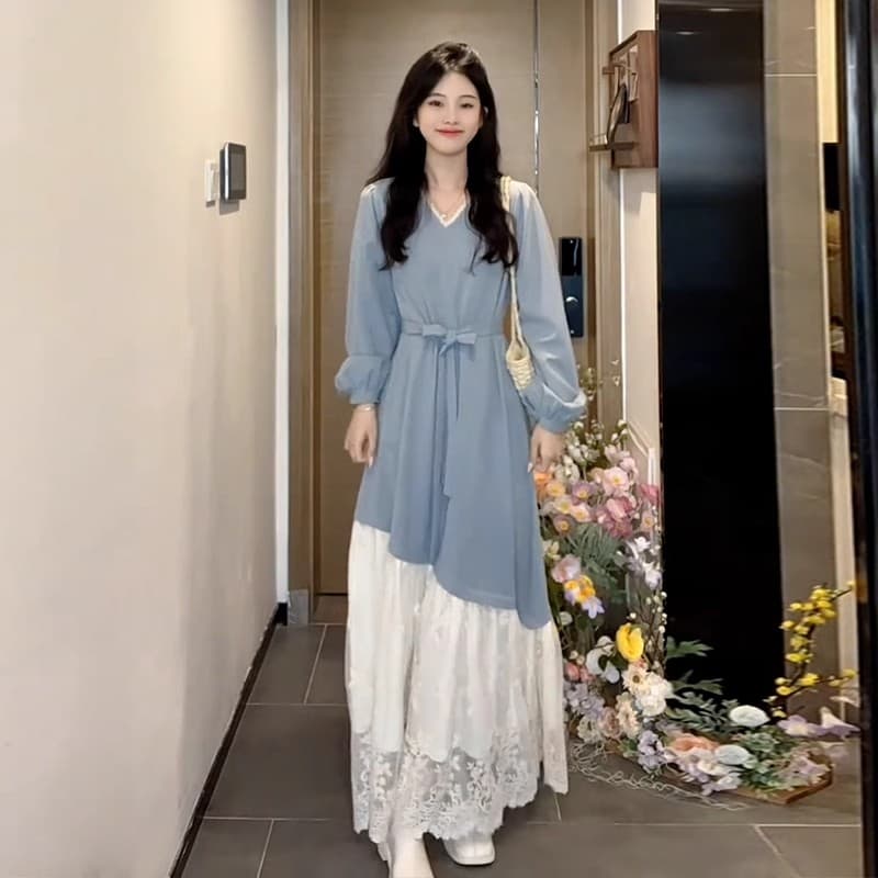 ロングワンピース かぐや姫のような優美な袖付きレースワンピース