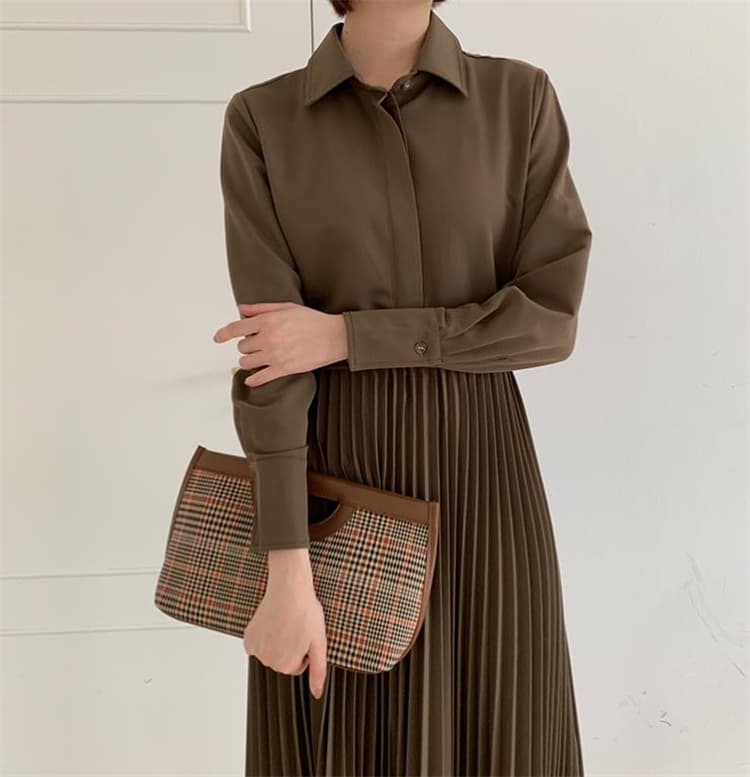 上品シャツ襟プリーツ切替ロングワンピース