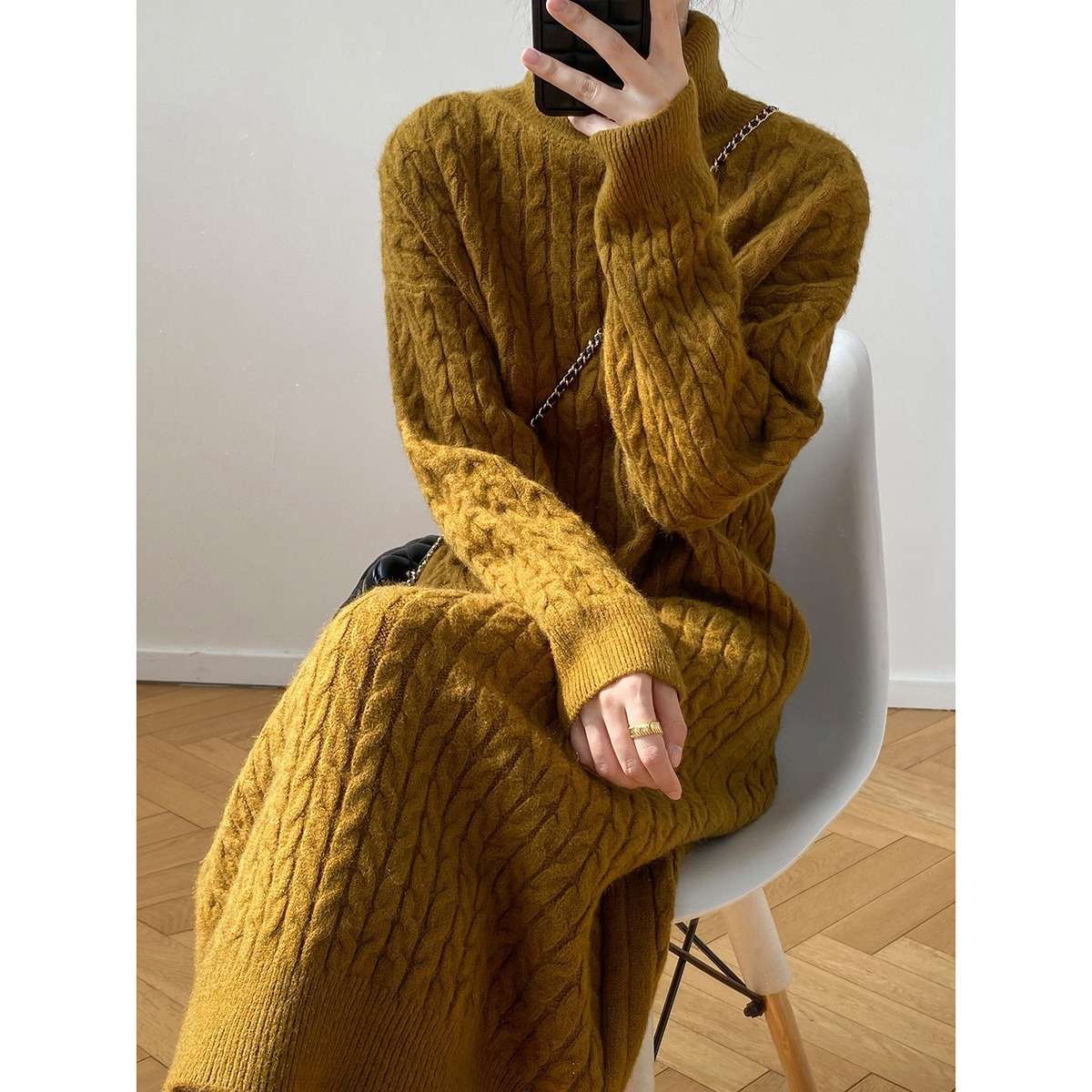 ロングワンピース ケーブル編みタートルネックワンピース