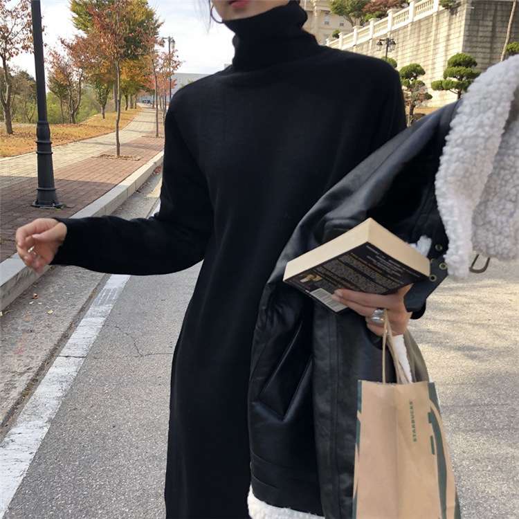ロングワンピース タートルネックリラックスワンピース