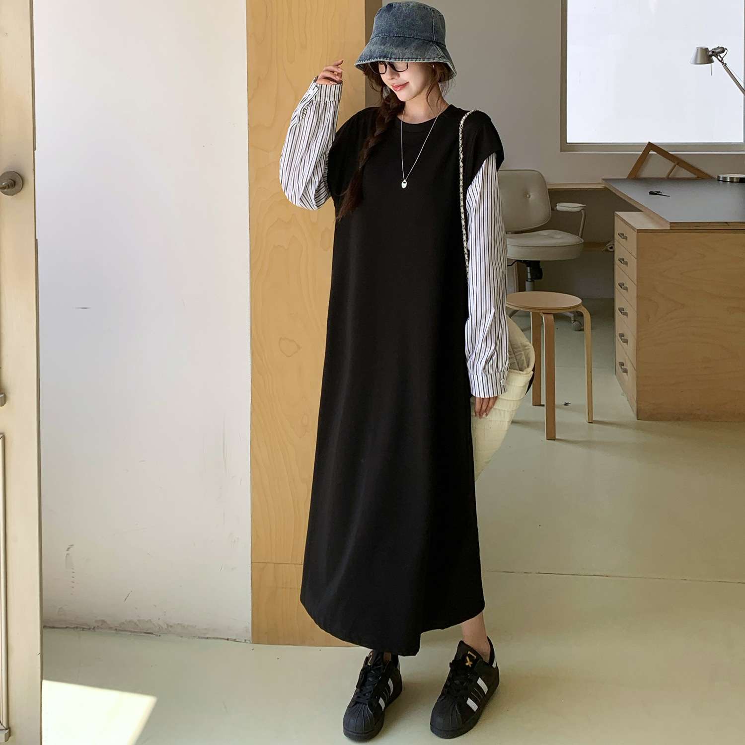 ロングワンピース ストライプ切替シームレスニットワンピース