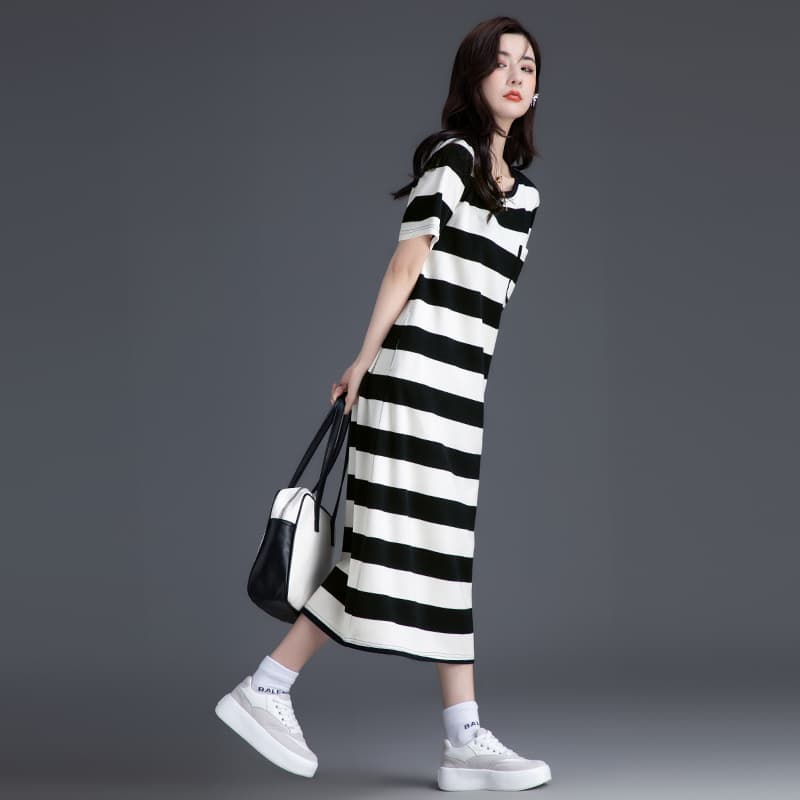 ロングワンピース ニット ゆったりボーダーニットロングワンピース