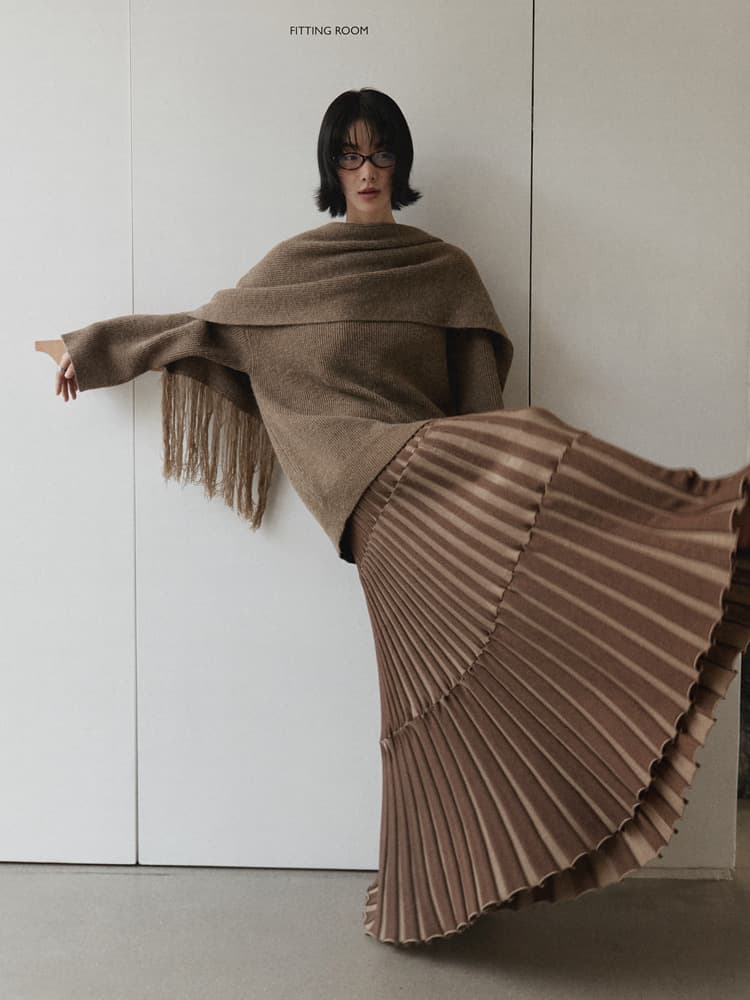 ロングワンピース 多段プリーツニットワンピース