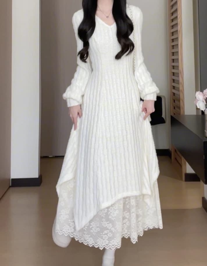ロングワンピース レース裾切替えニットワンピース