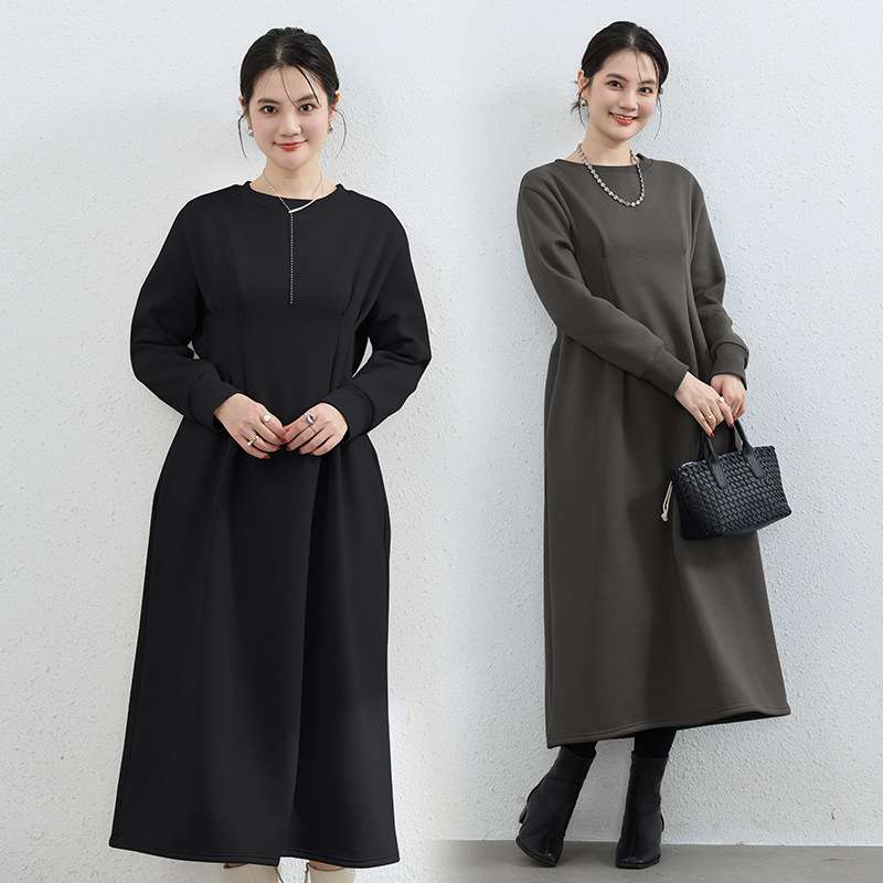 ロングワンピース あったかニュアンスプリーツワンピース