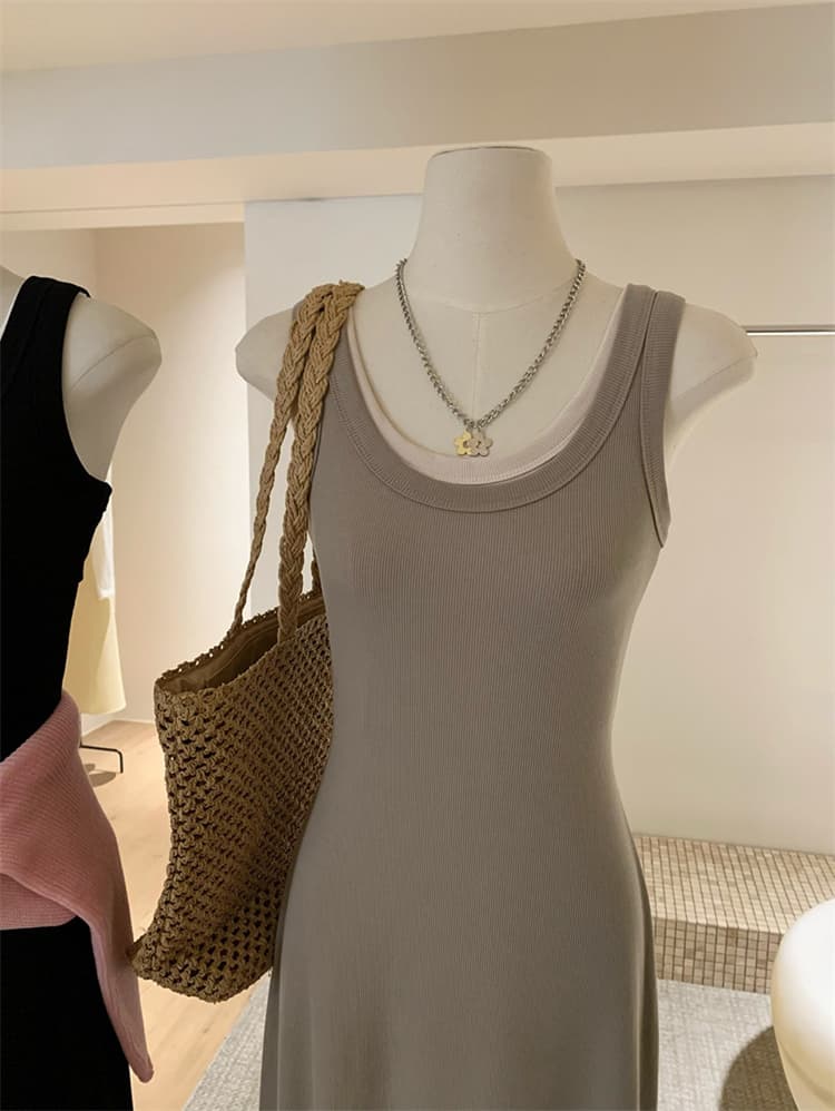 ロングワンピース ノースリーブニット袖なしワンピース 体型カバーロング丈大人カジュアル