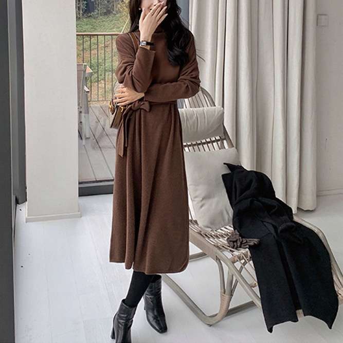 ロングワンピース タートルネック ベルト付きニットワンピース