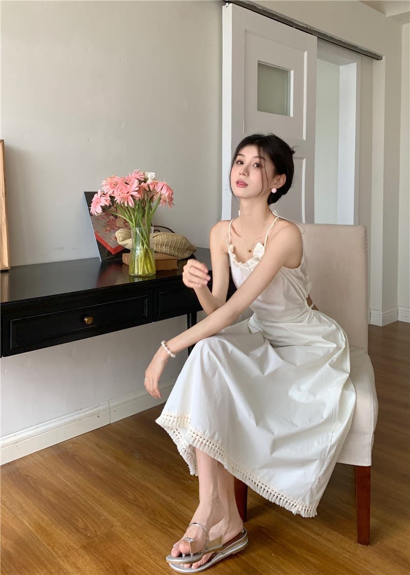 ロングワンピース 優美なカットデザイン バックリボンワンピース
