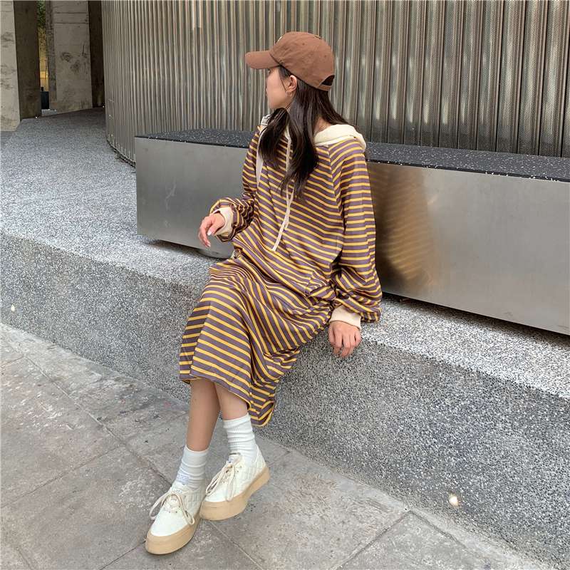 ロングワンピース ゆったりボーダーフードワンピース