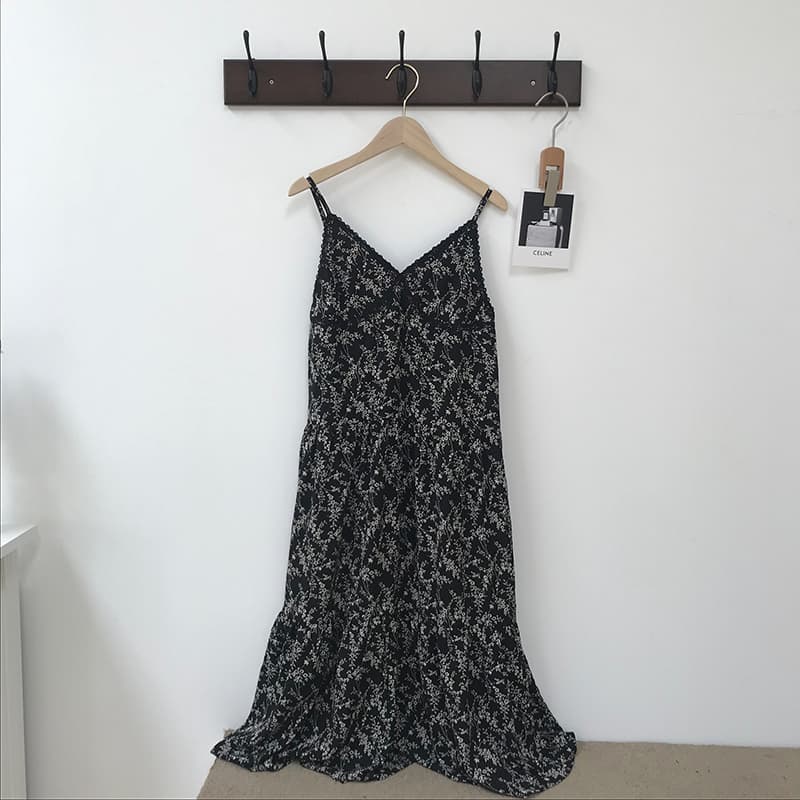 ロングワンピース レース 花模様レース細ストラップ ゆったりワンピース