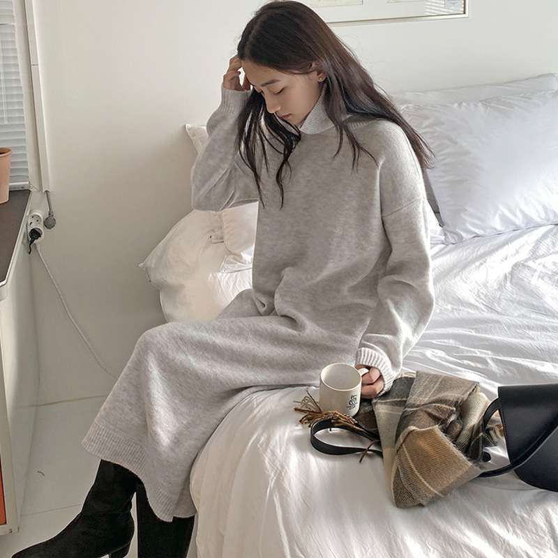 ロングワンピース タートルネックリラックスワンピース
