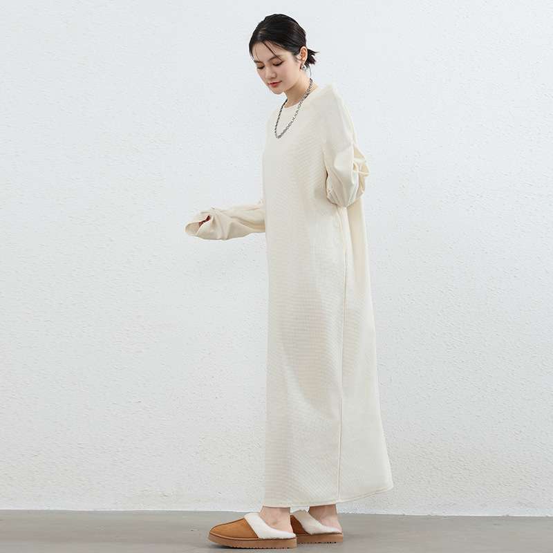 ロングワンピース ゆったり着られる癒しのニットワンピース