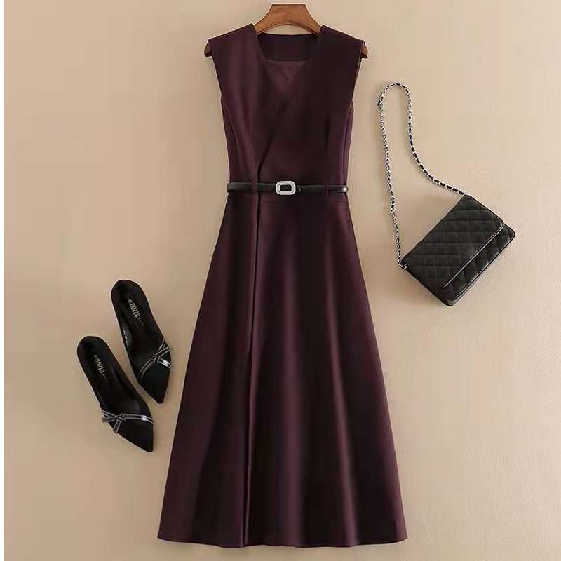 ロングワンピース シンプル上品なノースリーブワンピース