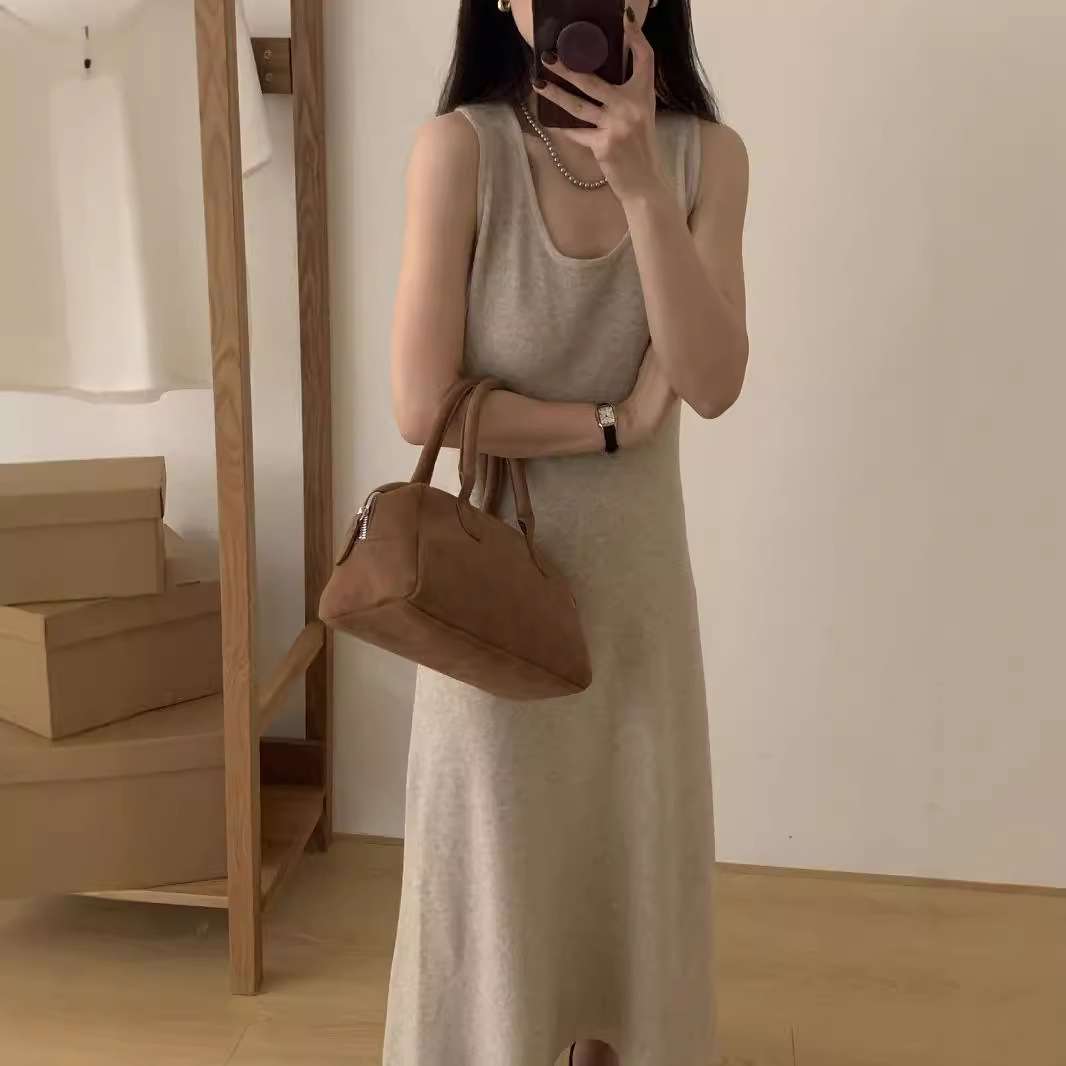 ロングワンピース 上質なリブニットロングワンピース