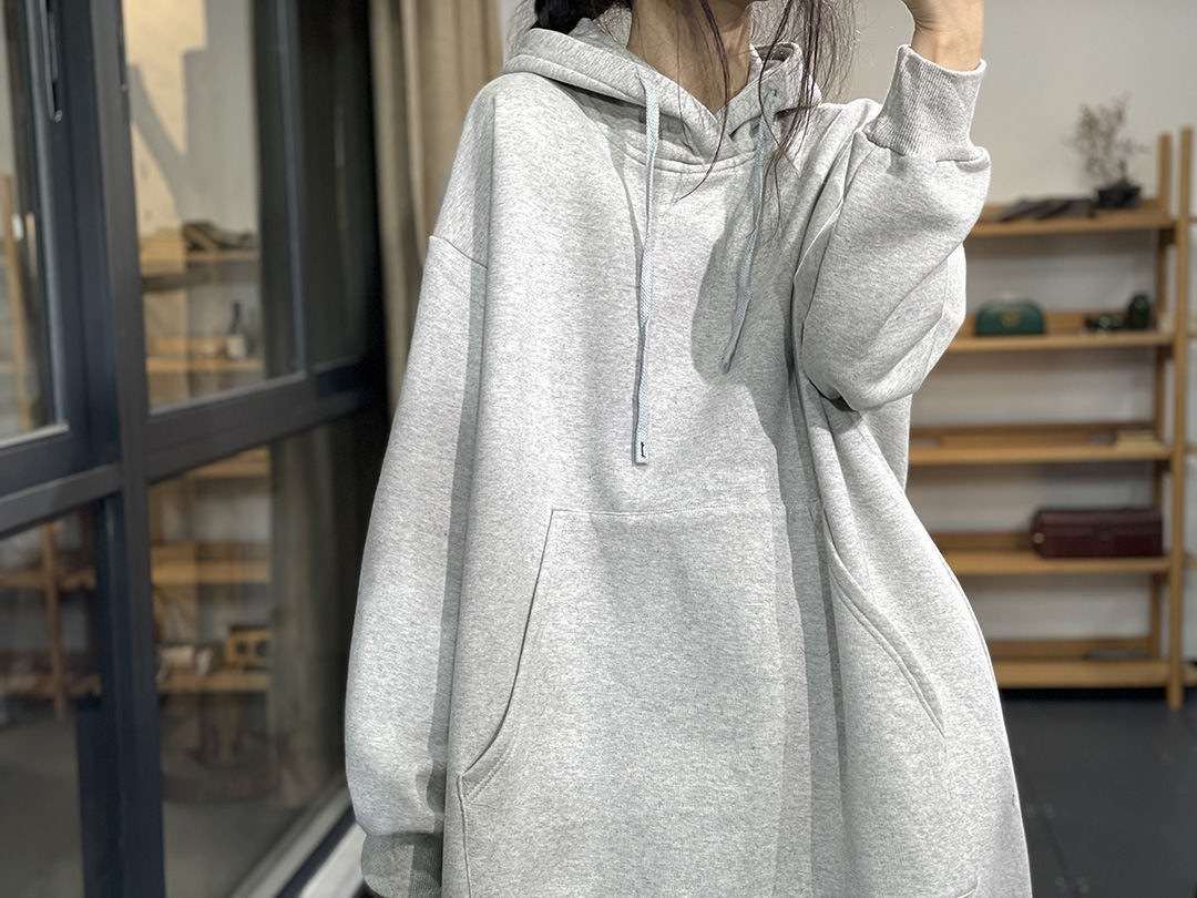 ロングワンピース ゆったりフードロングワンピース