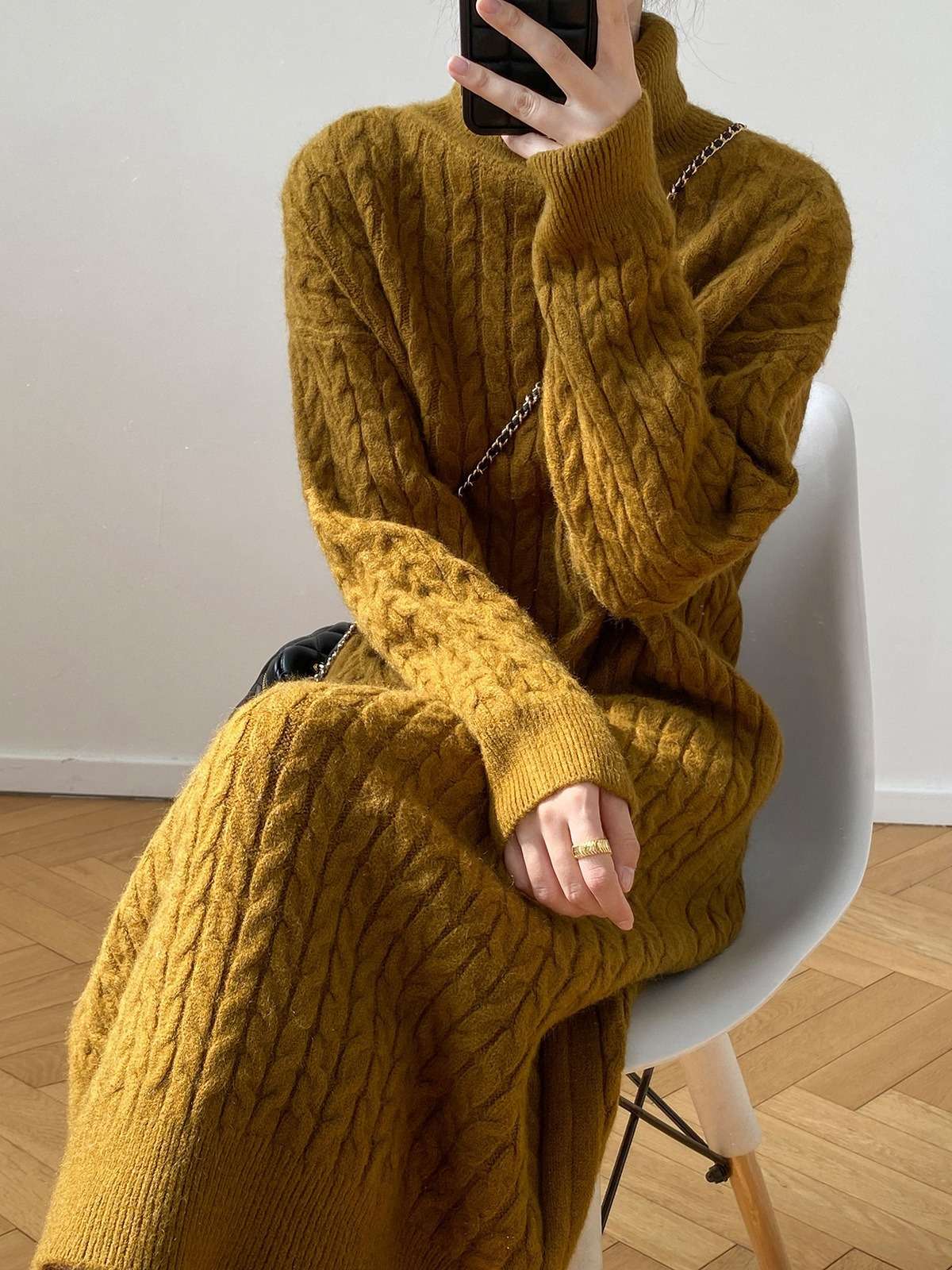ロングワンピース ケーブル編みタートルネックワンピース