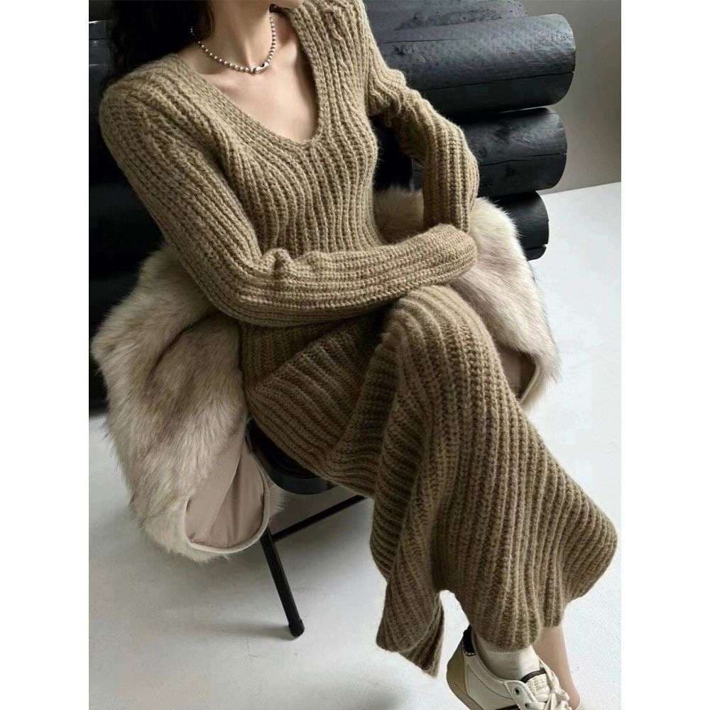 ロングワンピース リブ編み深めデコルテワンピース
