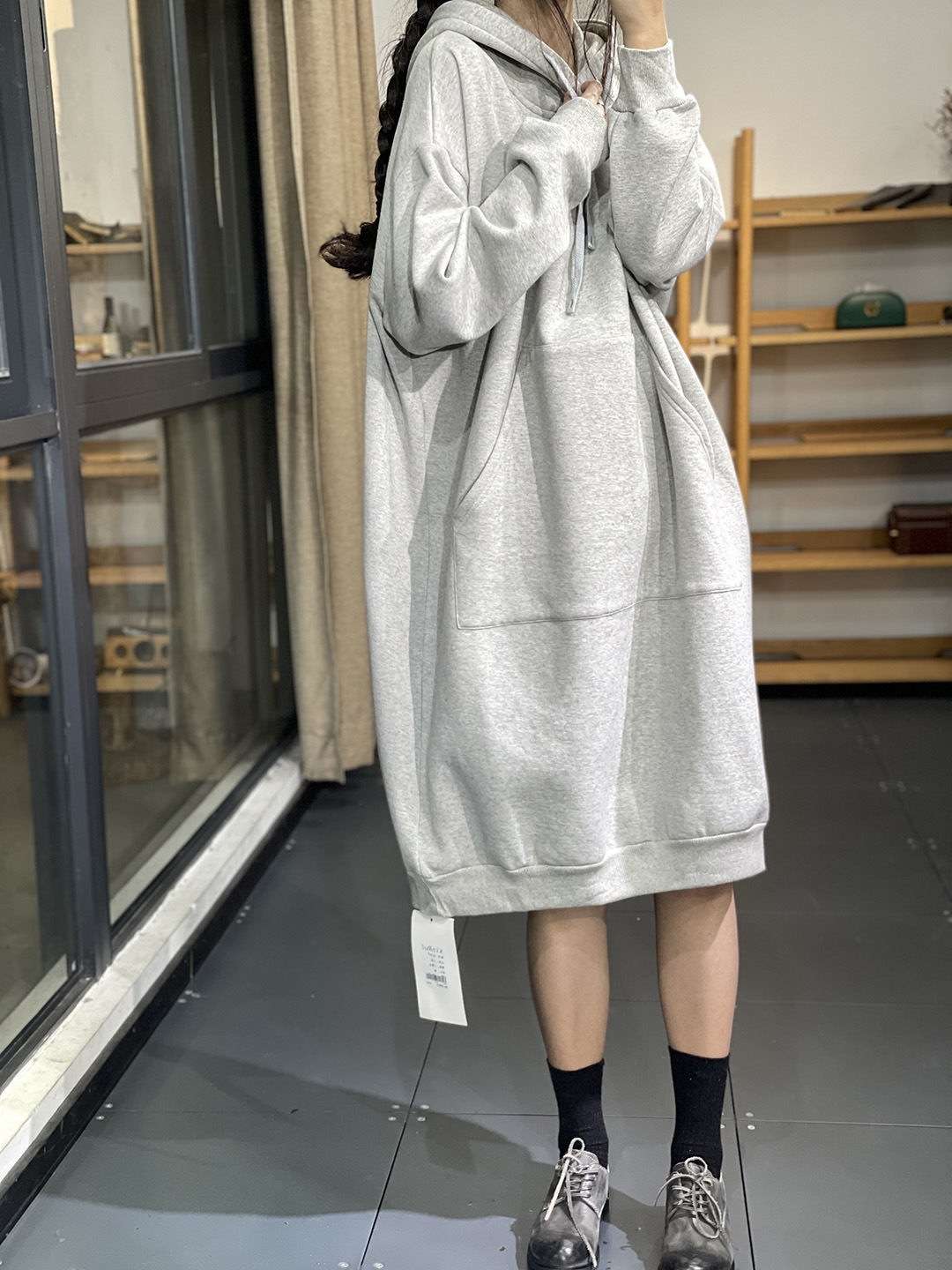 ロングワンピース ゆったりフードロングワンピース