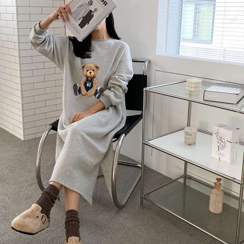 ロングワンピース くまさんとシューズ刺繍ゆったりワンピース