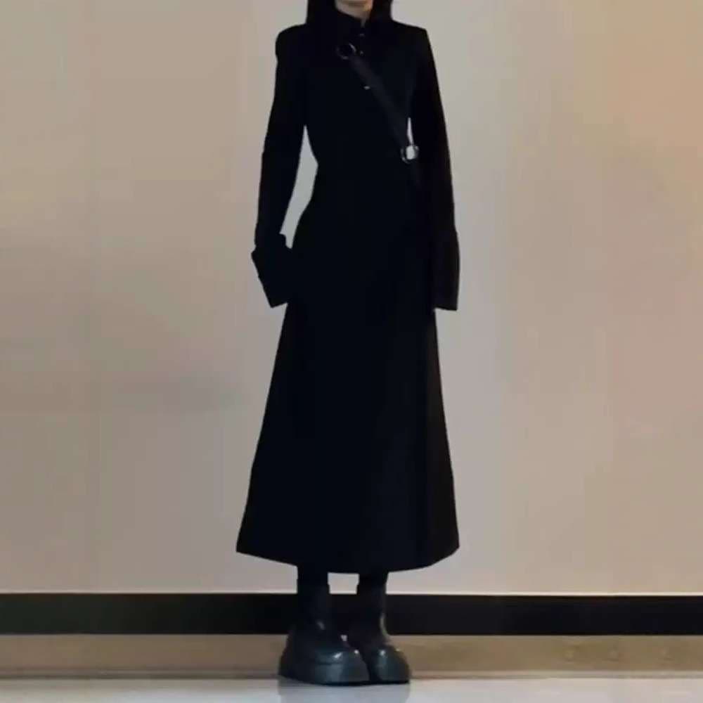 ロングワンピース 姿勢矯正シルエットニットワンピース