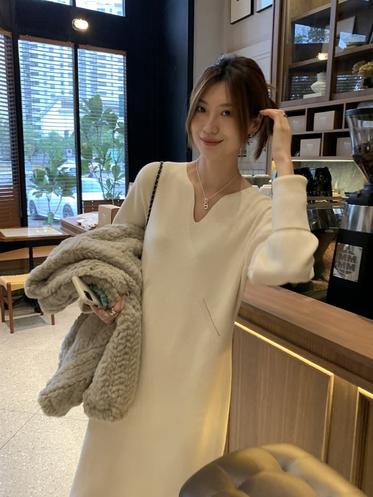 ロングワンピース 大人の雰囲気漂うリブ編みマキシワンピース