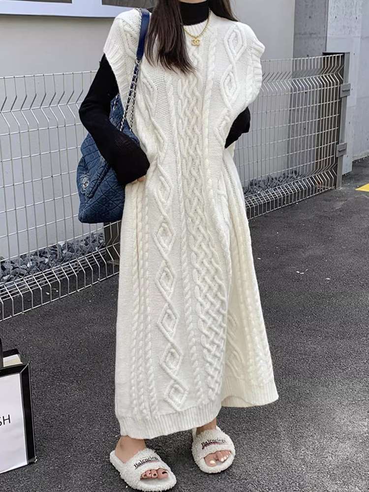 ロングワンピース 贅沢編み目のラグジュアリーケーブルニットワンピース