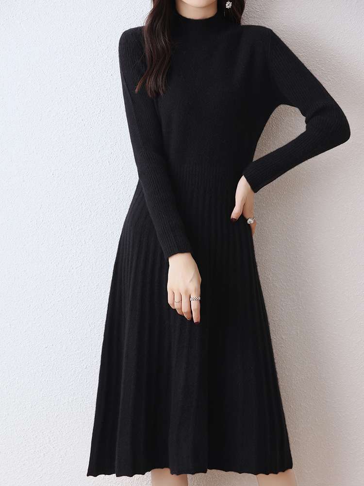 ロングワンピース ウェーブプリーツロングワンピース