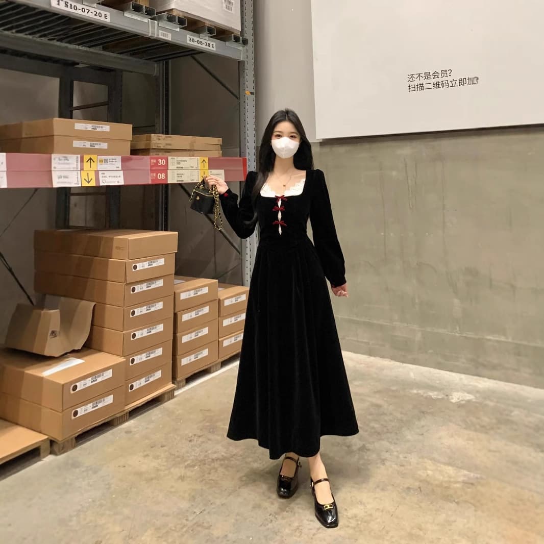 ロングワンピース 優美な姫袖ベロアレースワンピース