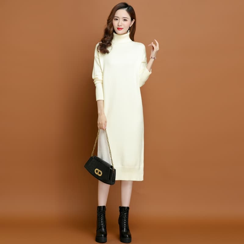 ロングワンピース タートルネック あったか素材のタートルネックニットワンピース