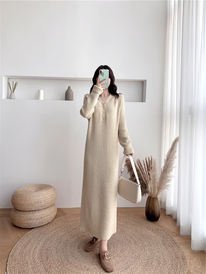ロングワンピース リブ編みヘンリーネックニットワンピース