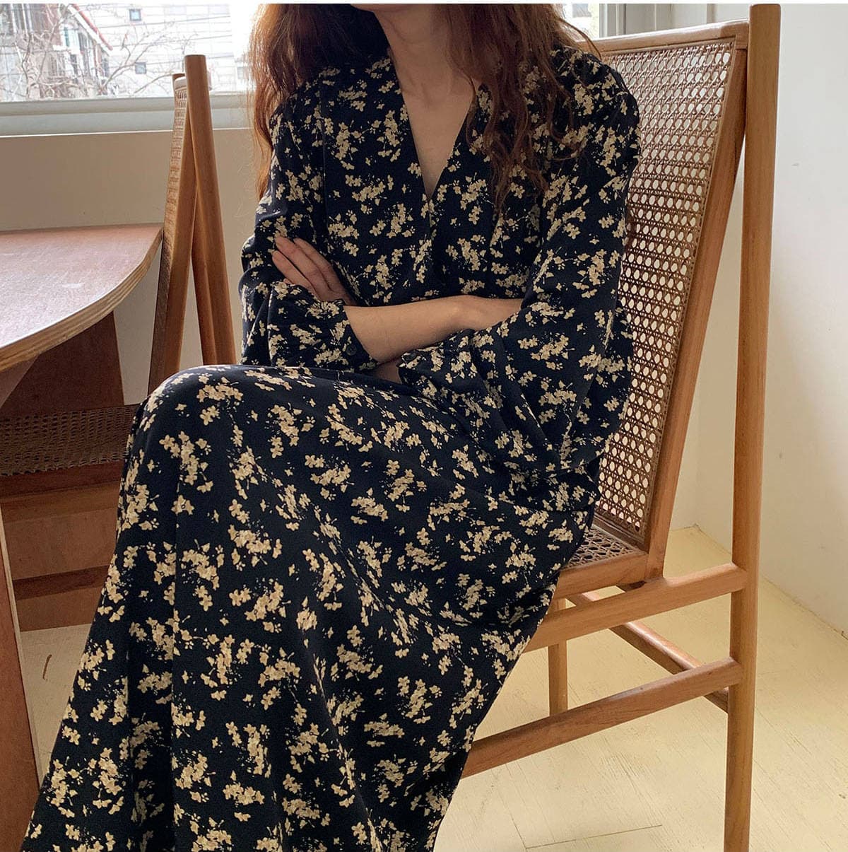 ロングワンピース 花柄シャツワンピース 長袖ブイネック 上品ロング丈