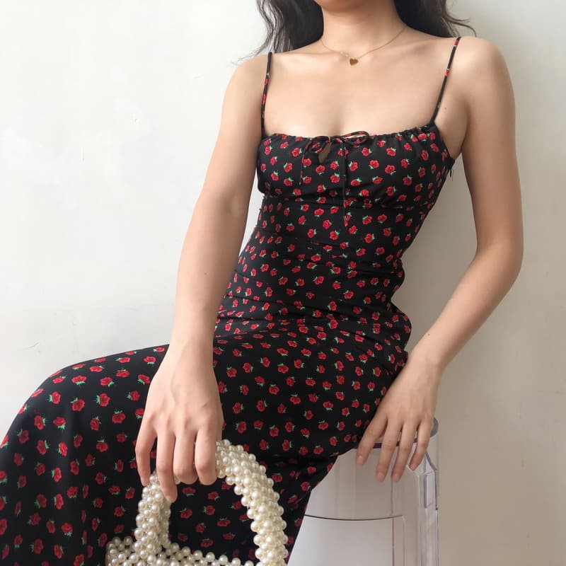 ロングワンピース キャミ 小花柄細紐キャミソール型ロング丈ワンピース
