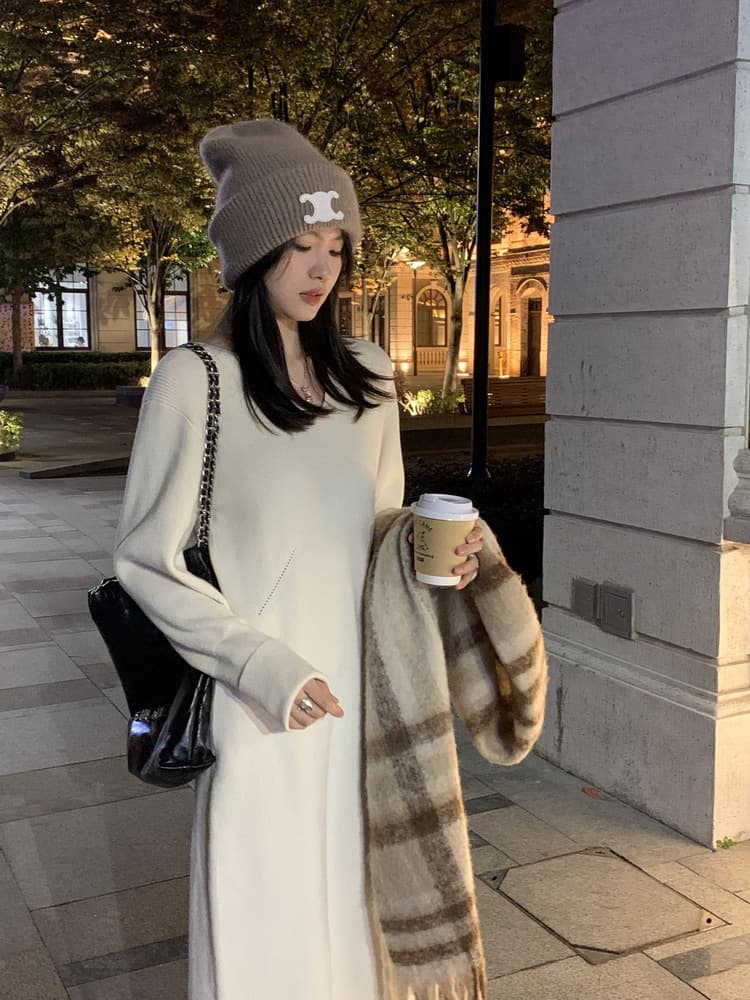 ロングワンピース 大人の雰囲気漂うリブ編みマキシワンピース