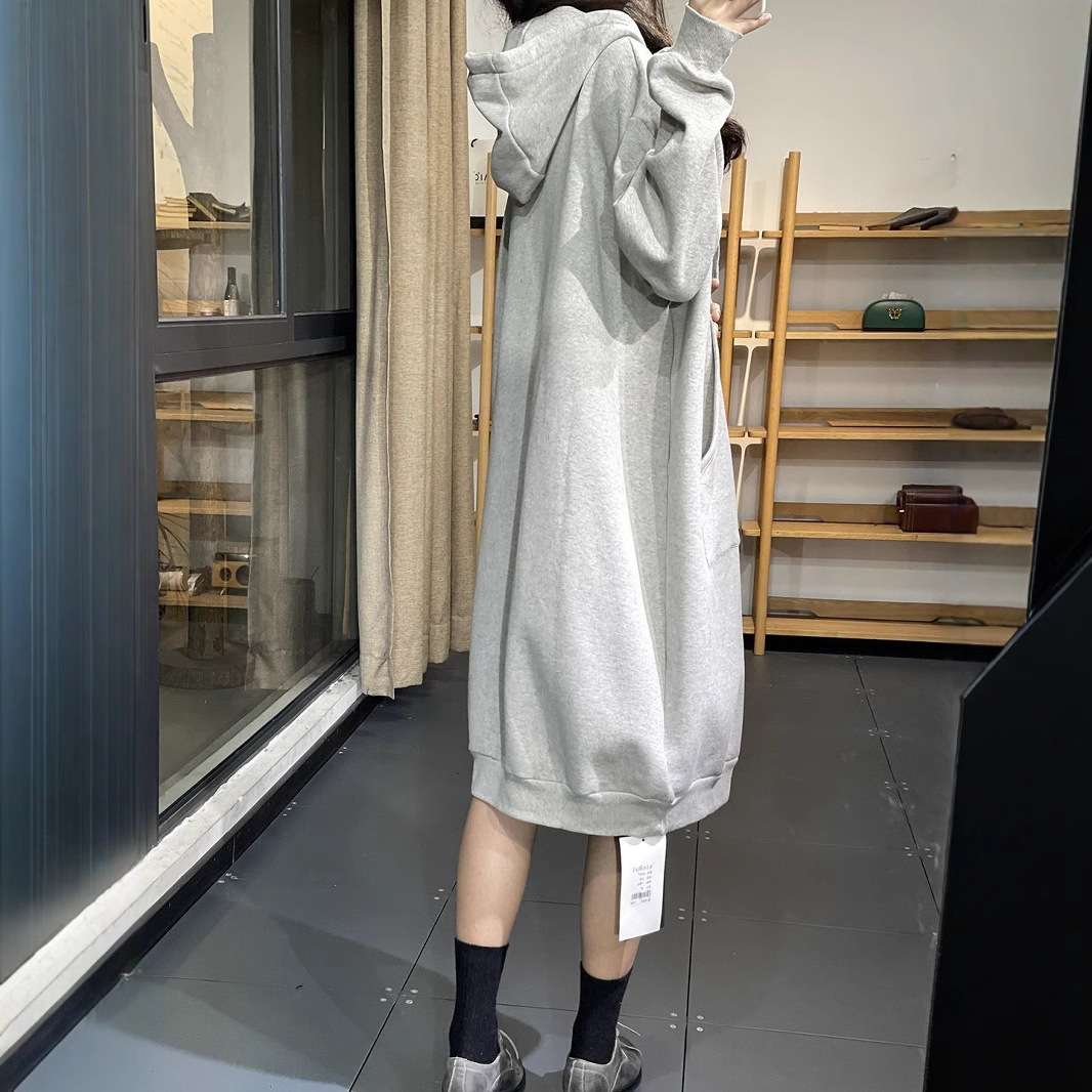 ロングワンピース ゆったりフードロングワンピース