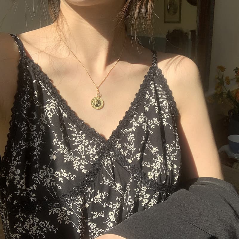 ロングワンピース レース 花模様レース細ストラップ ゆったりワンピース