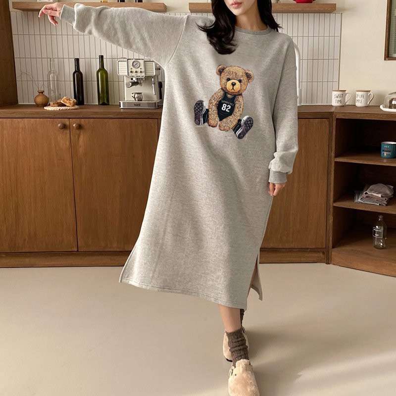 ロングワンピース くまさんとシューズ刺繍ゆったりワンピース