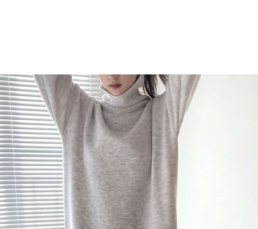 ロングワンピース タートルネックリラックスワンピース