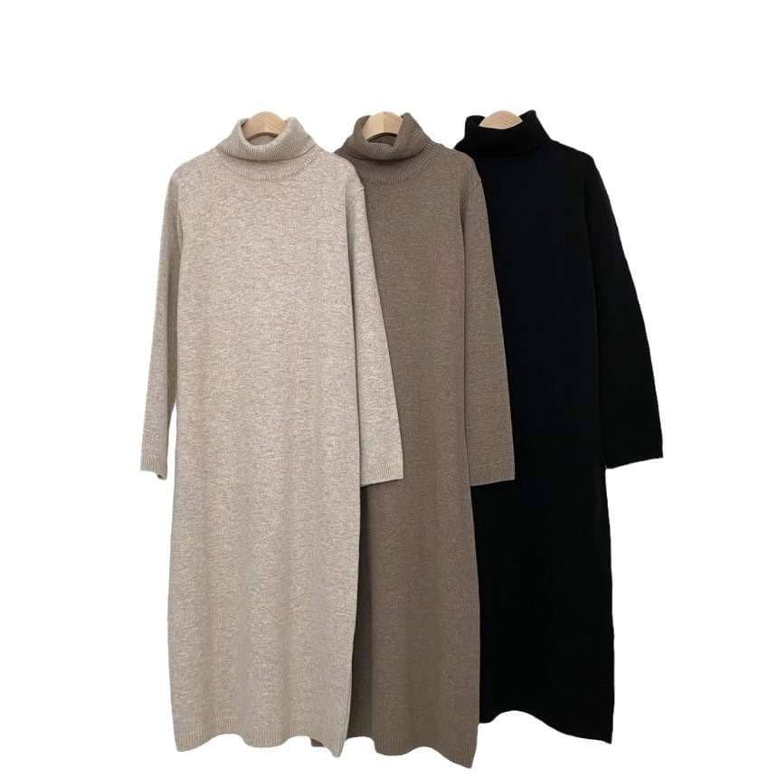 ロングワンピース タートルネックリラックスワンピース