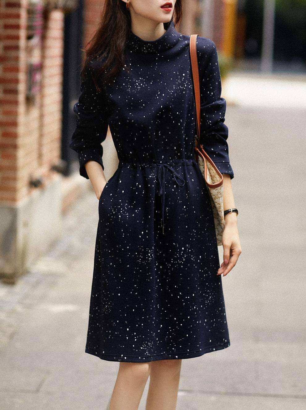 ロングワンピース 星空きらめく優美なギャザーワンピース