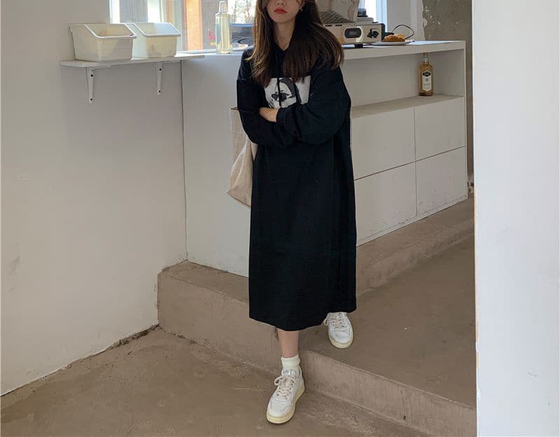 ロングワンピース フード付き切替ゆるふわワンピース