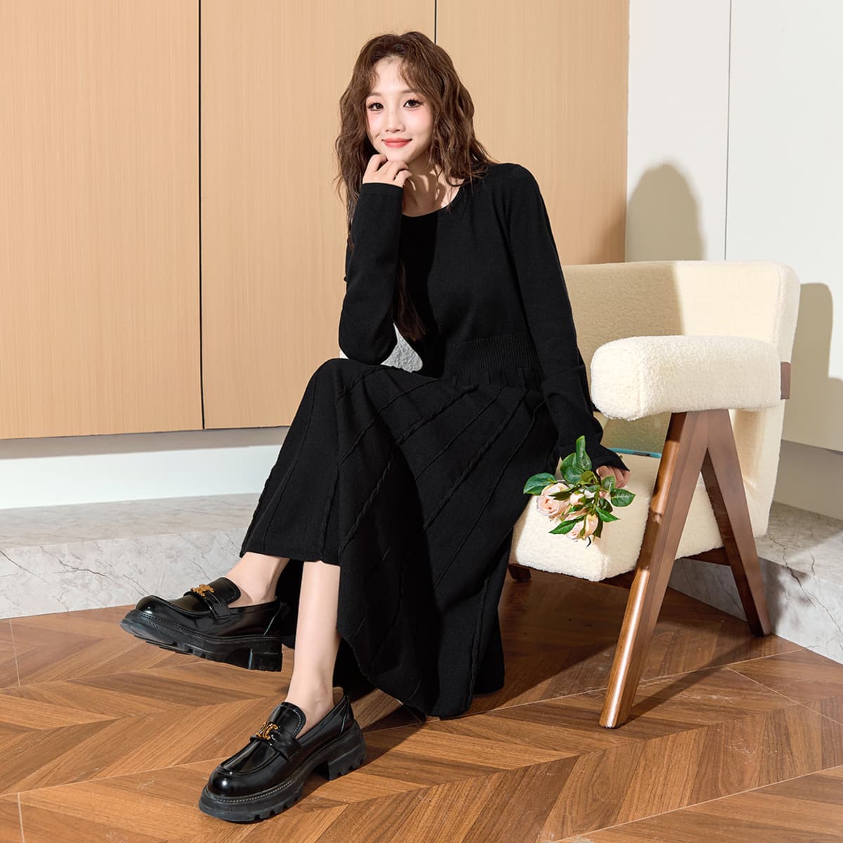 ロングワンピース ニット 優美なシルエット プリーツニットワンピース